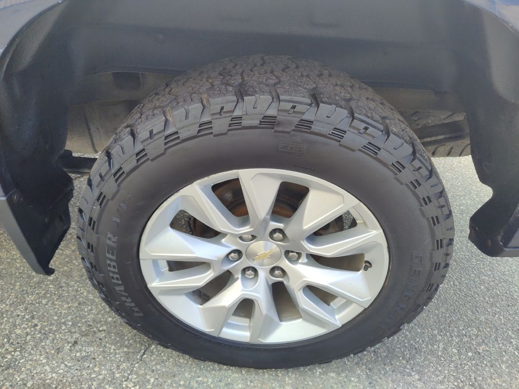 Photo 21 of this CHEVROLET SILVERADO 1500