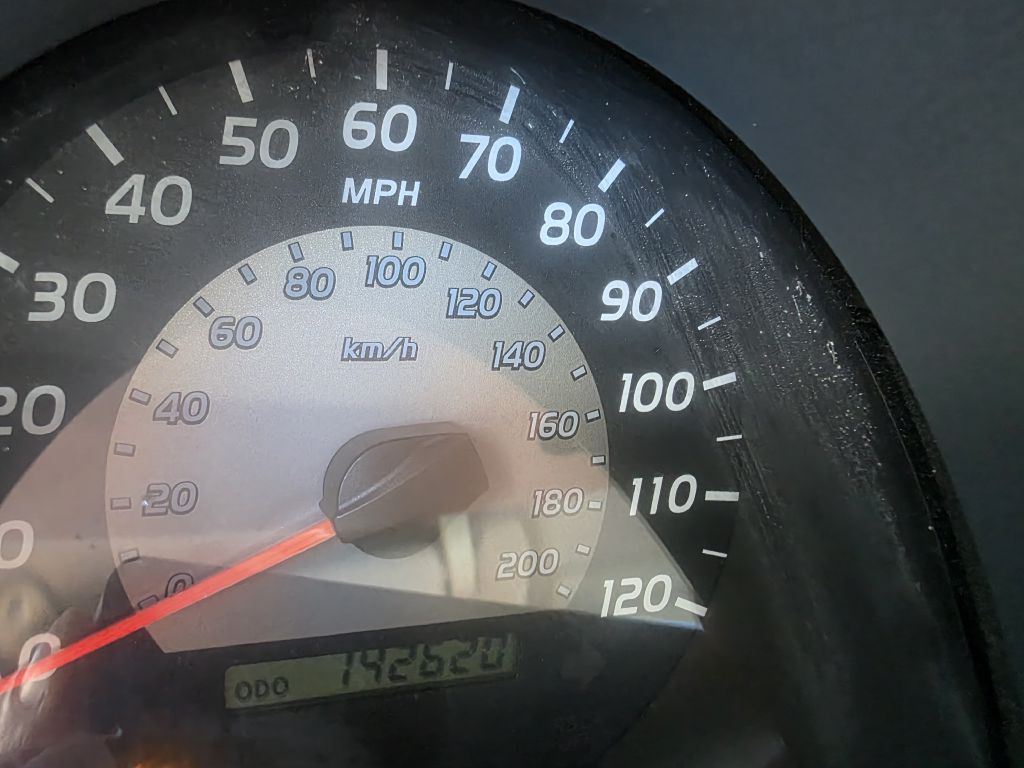 Photo 33 of this TOYOTA TACOMA