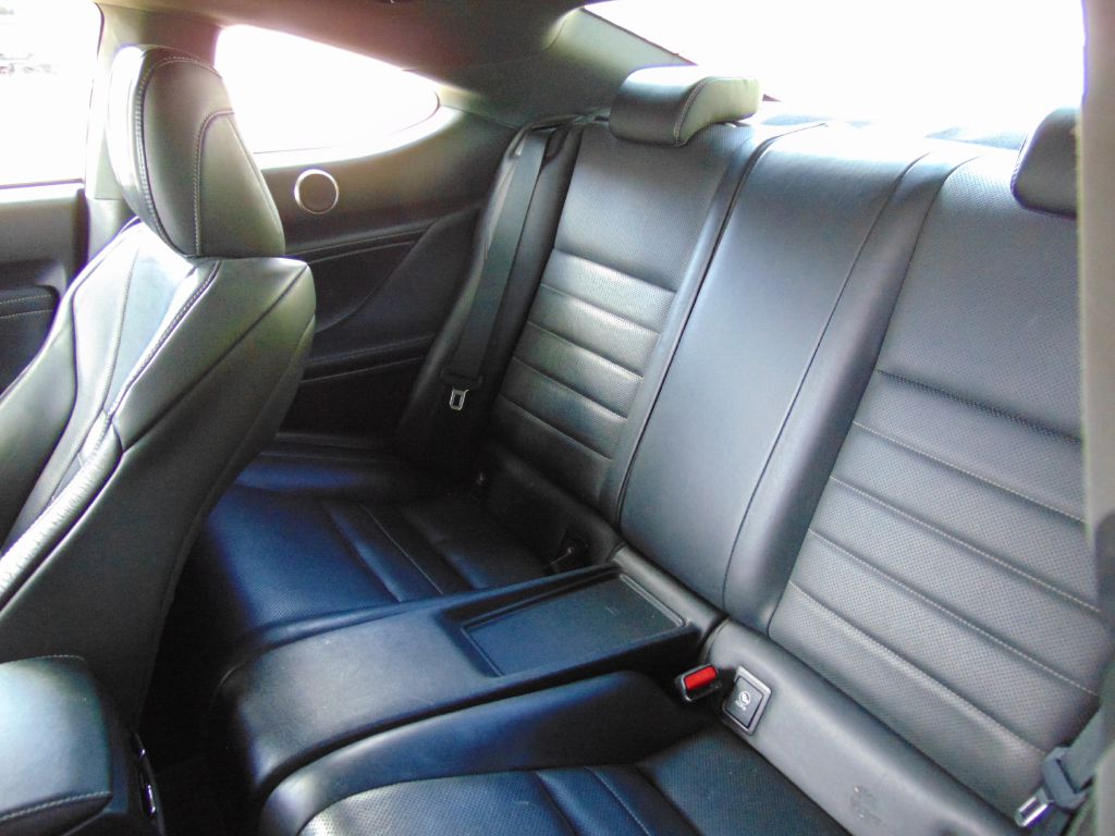 Photo 28 of this LEXUS RC