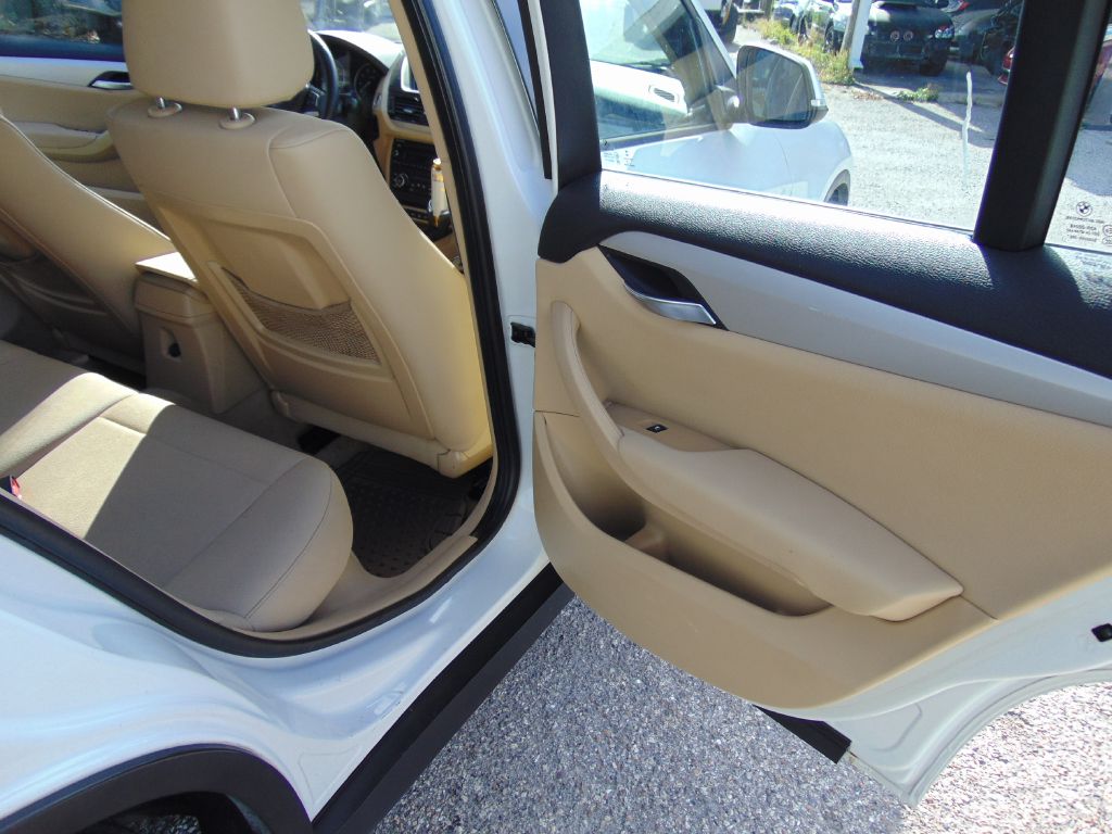 Photo 19 of this BMW X1