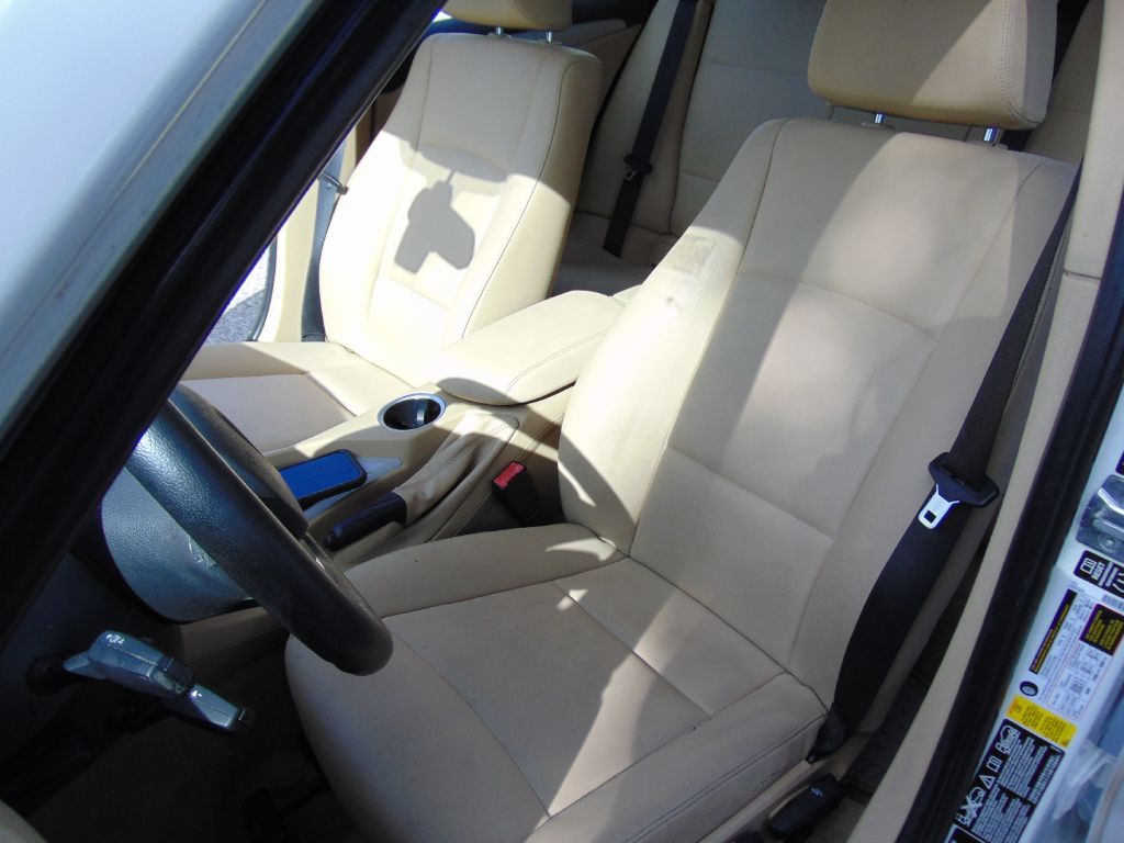 Photo 24 of this BMW X1