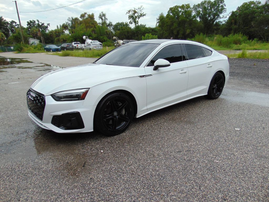 Photo 4 of this AUDI A5