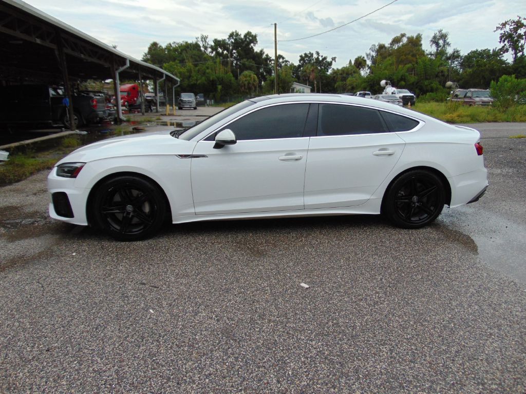 Photo 5 of this AUDI A5