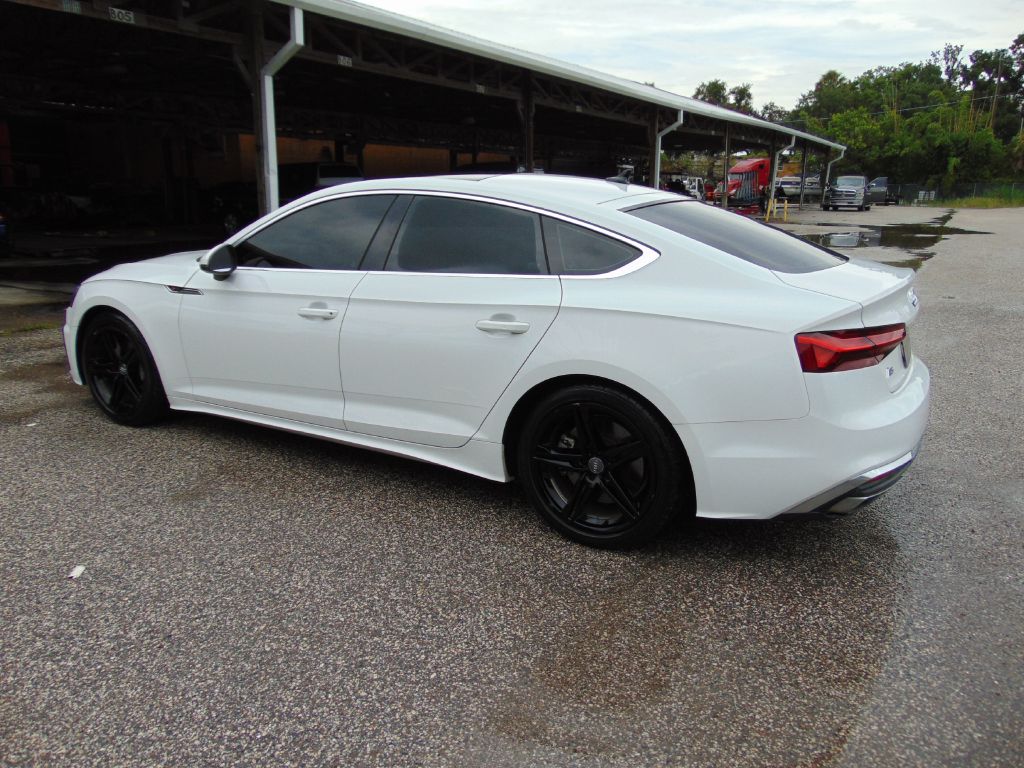 Photo 6 of this AUDI A5