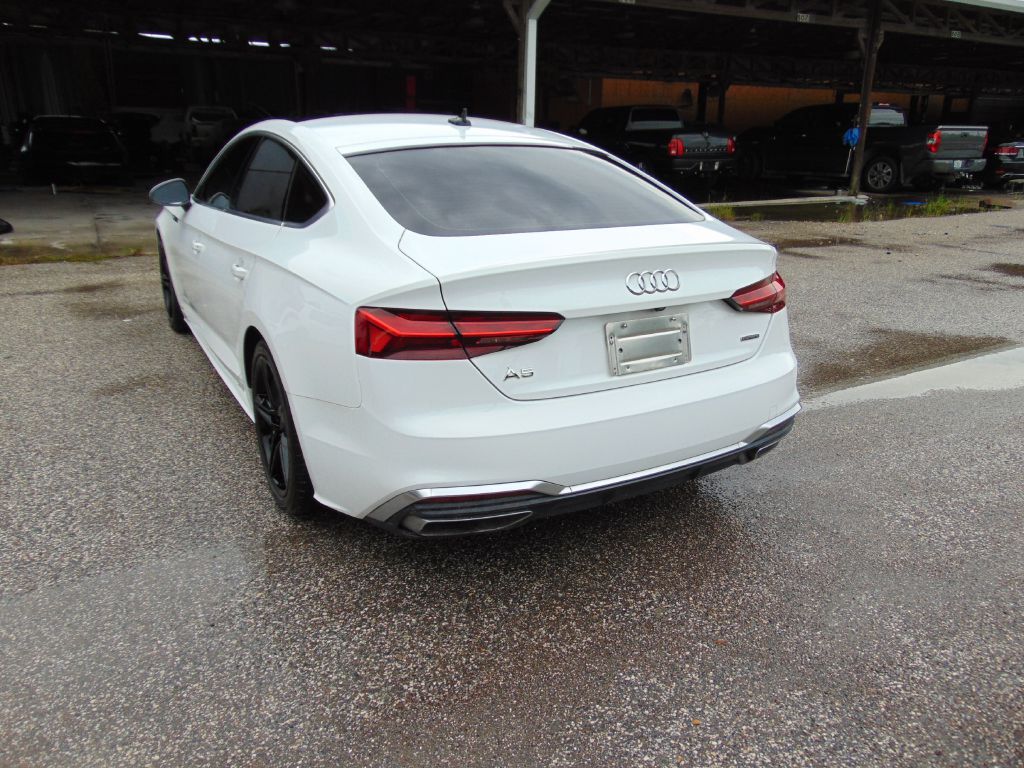 Photo 7 of this AUDI A5