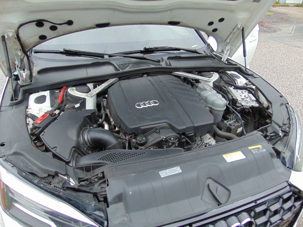 Photo 12 of this AUDI A5