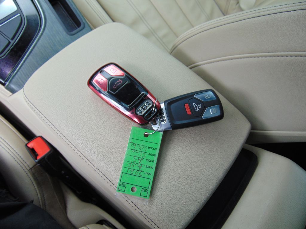 Photo 22 of this AUDI A5