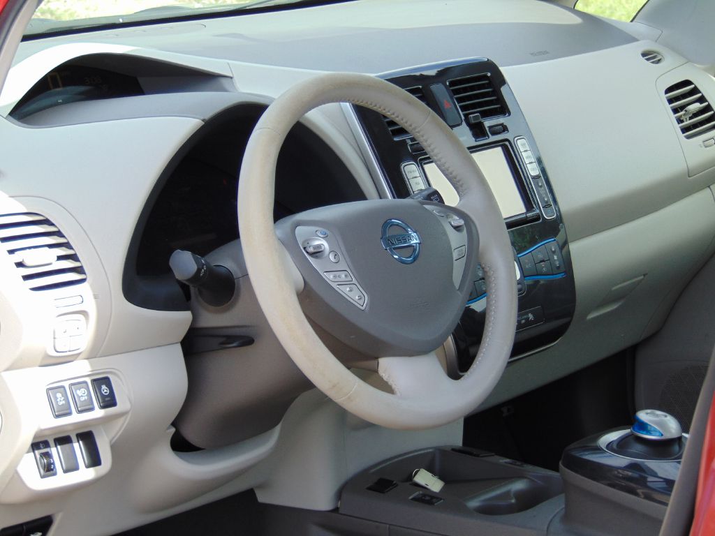 Photo 20 of this NISSAN LEAF