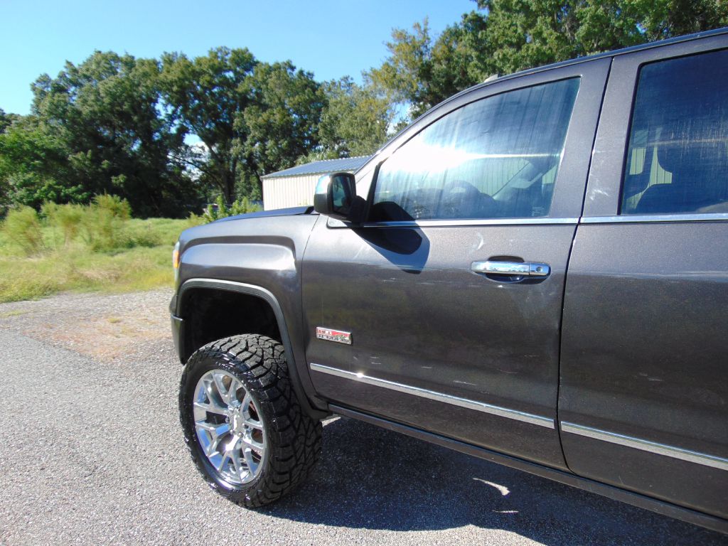 Photo 4 of this GMC SIERRA