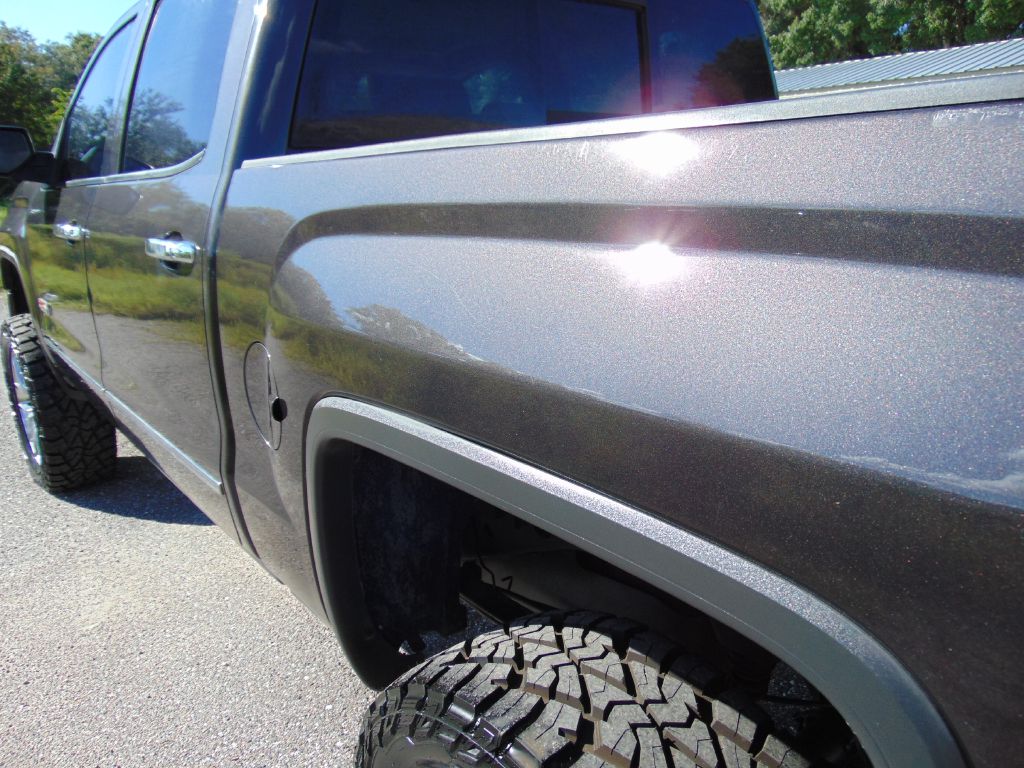 Photo 7 of this GMC SIERRA