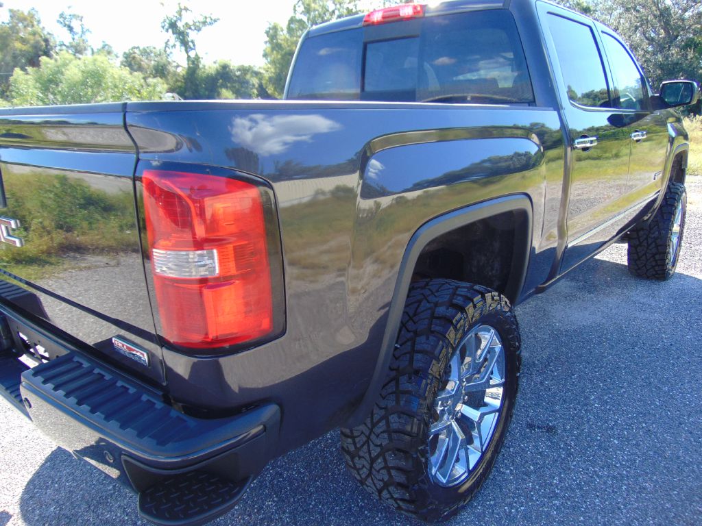 Photo 9 of this GMC SIERRA