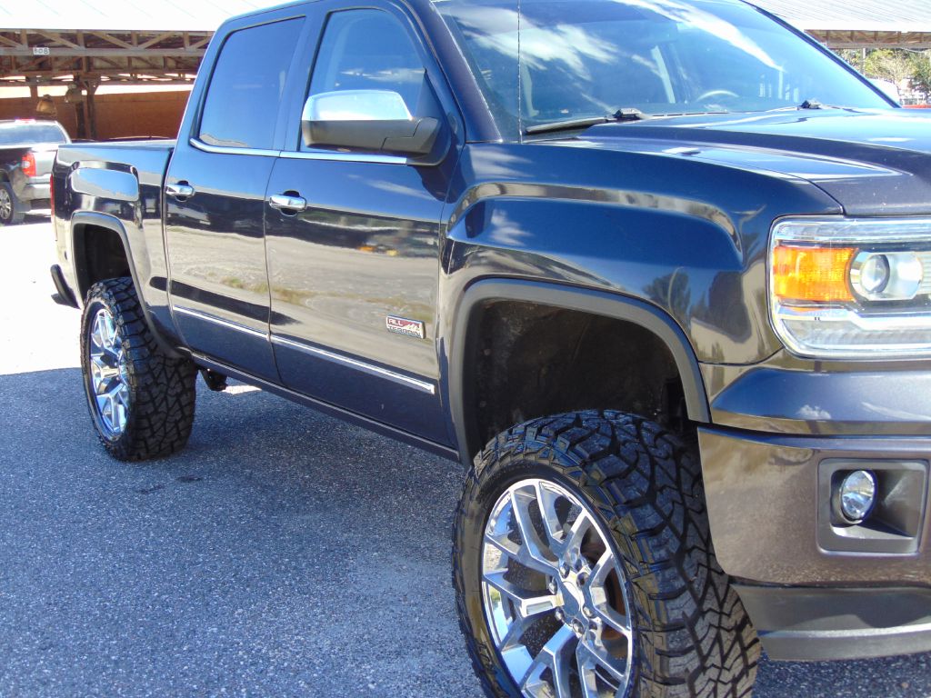 Photo 14 of this GMC SIERRA