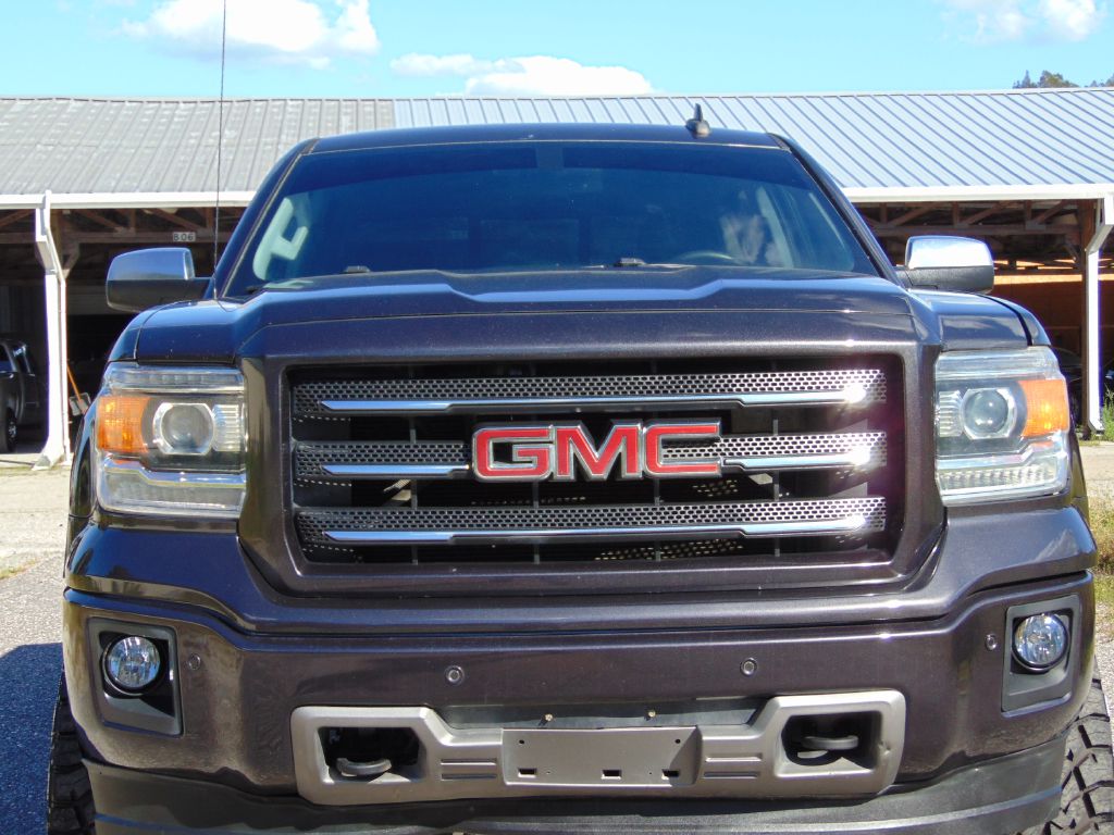Photo 15 of this GMC SIERRA