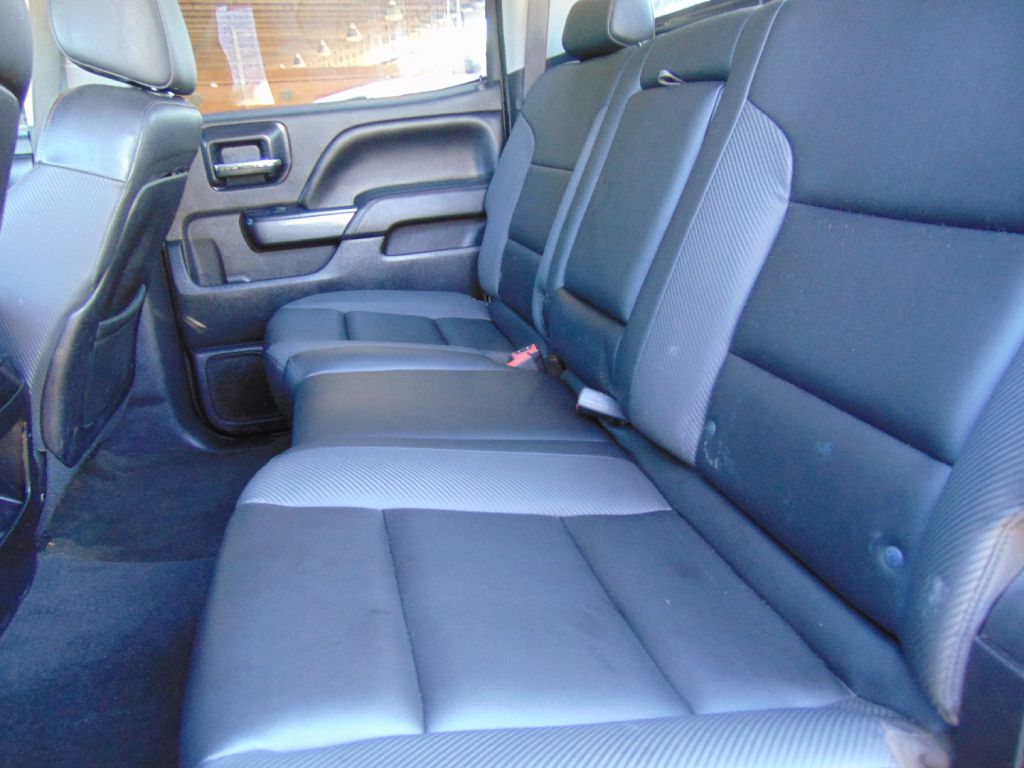 Photo 23 of this GMC SIERRA