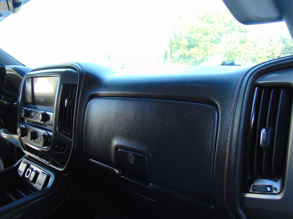 Photo 28 of this GMC SIERRA