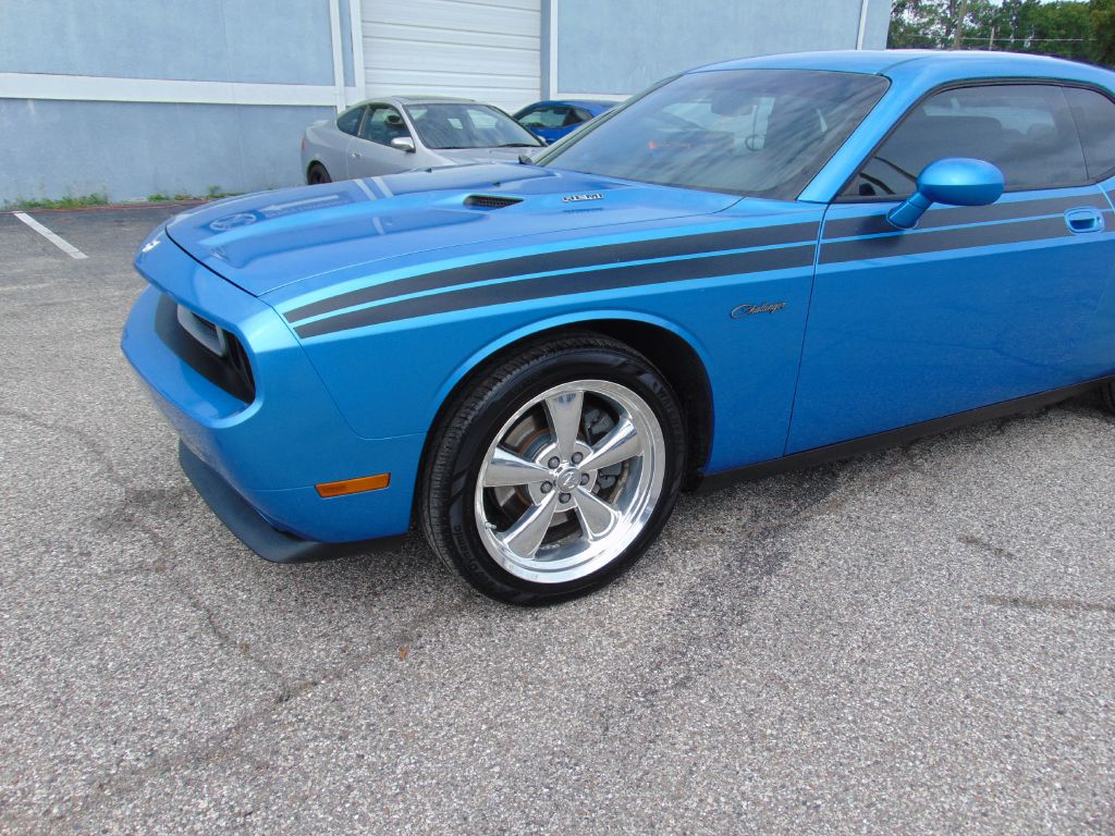 Photo 4 of this DODGE CHALLENGER