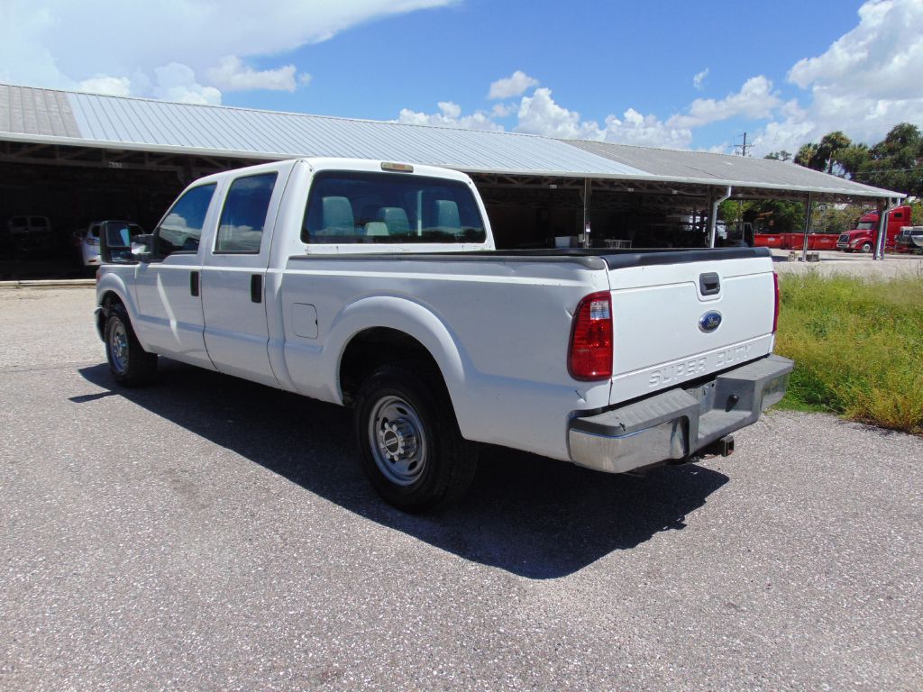 Photo 6 of this FORD F250