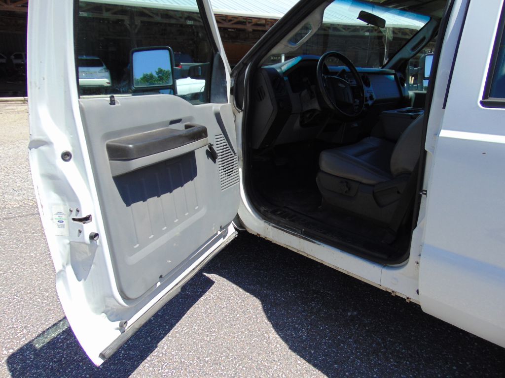 Photo 12 of this FORD F250