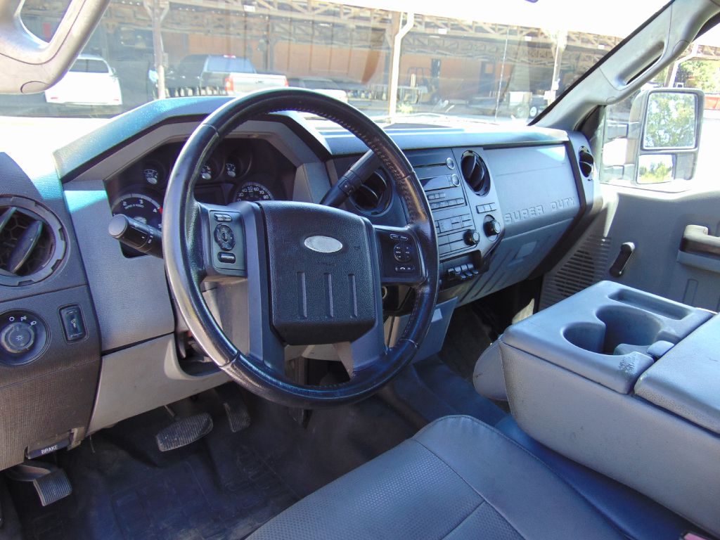 Photo 14 of this FORD F250