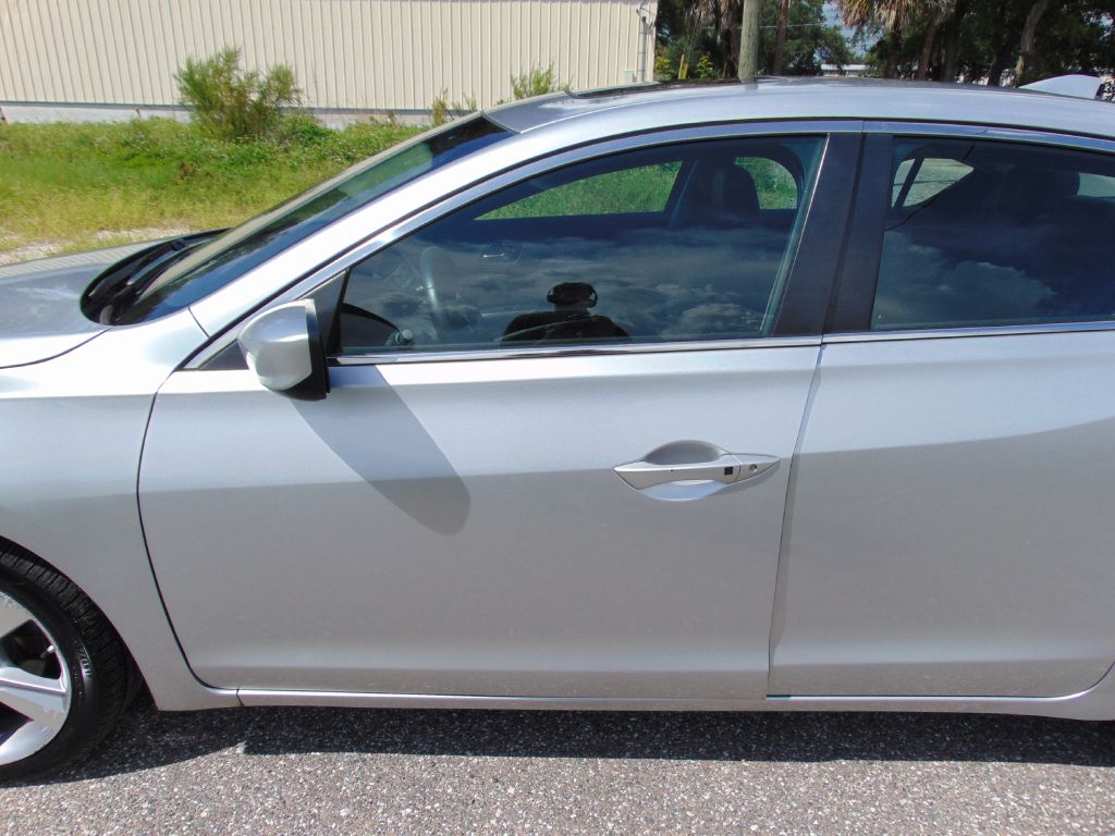 Photo 3 of this ACURA ILX