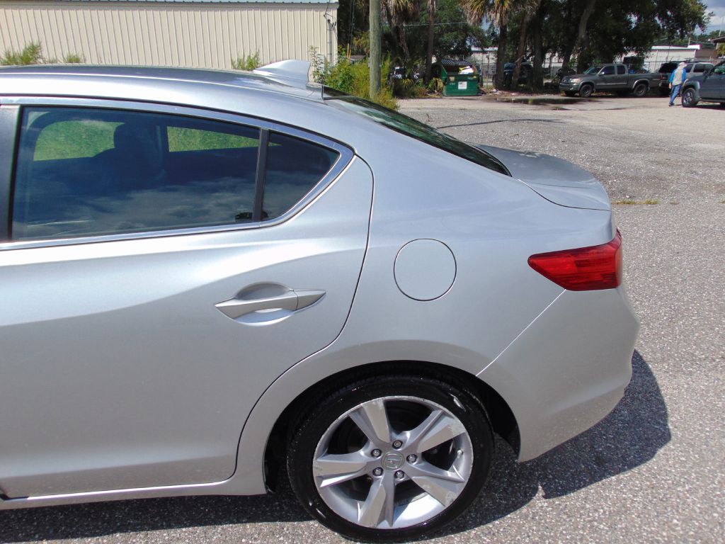 Photo 4 of this ACURA ILX
