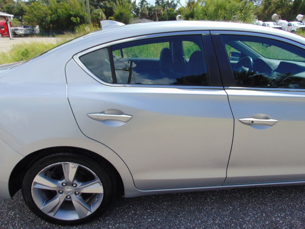 Photo 7 of this ACURA ILX