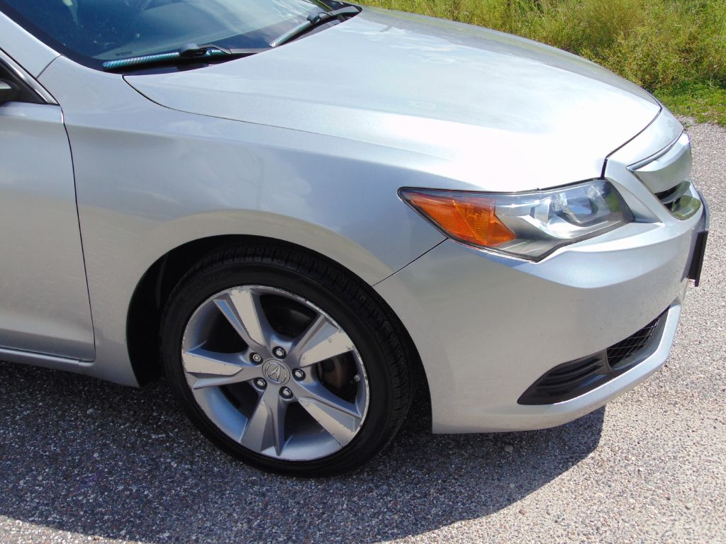 Photo 9 of this ACURA ILX