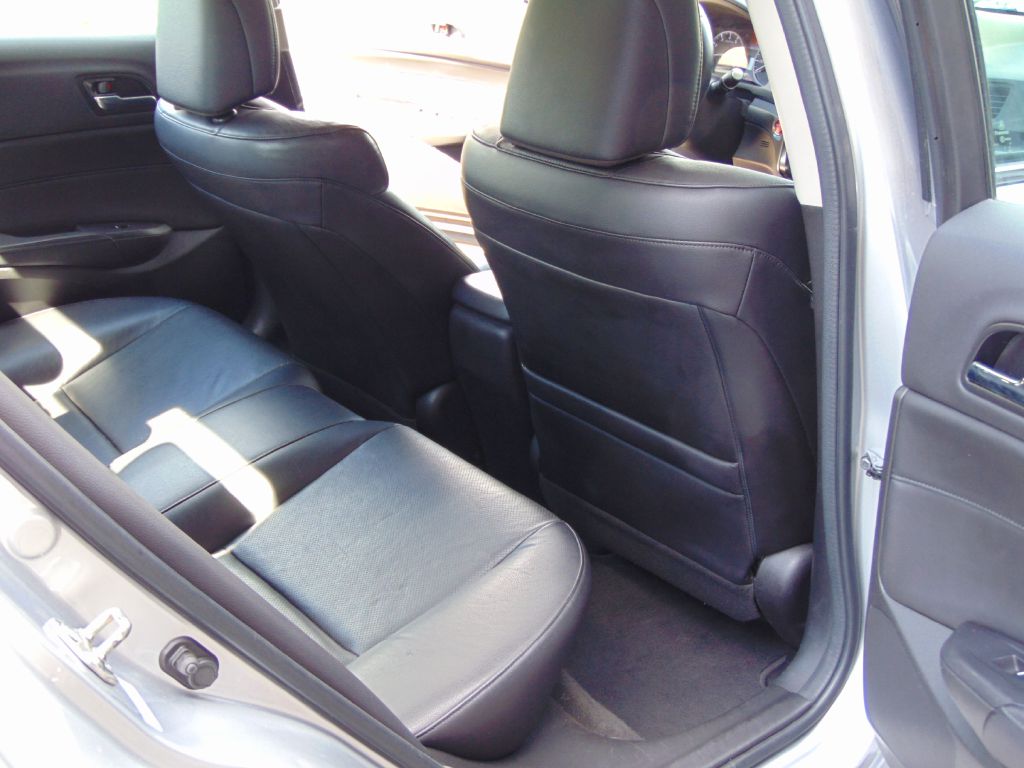 Photo 22 of this ACURA ILX