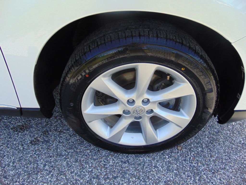 Photo 5 of this LEXUS RX