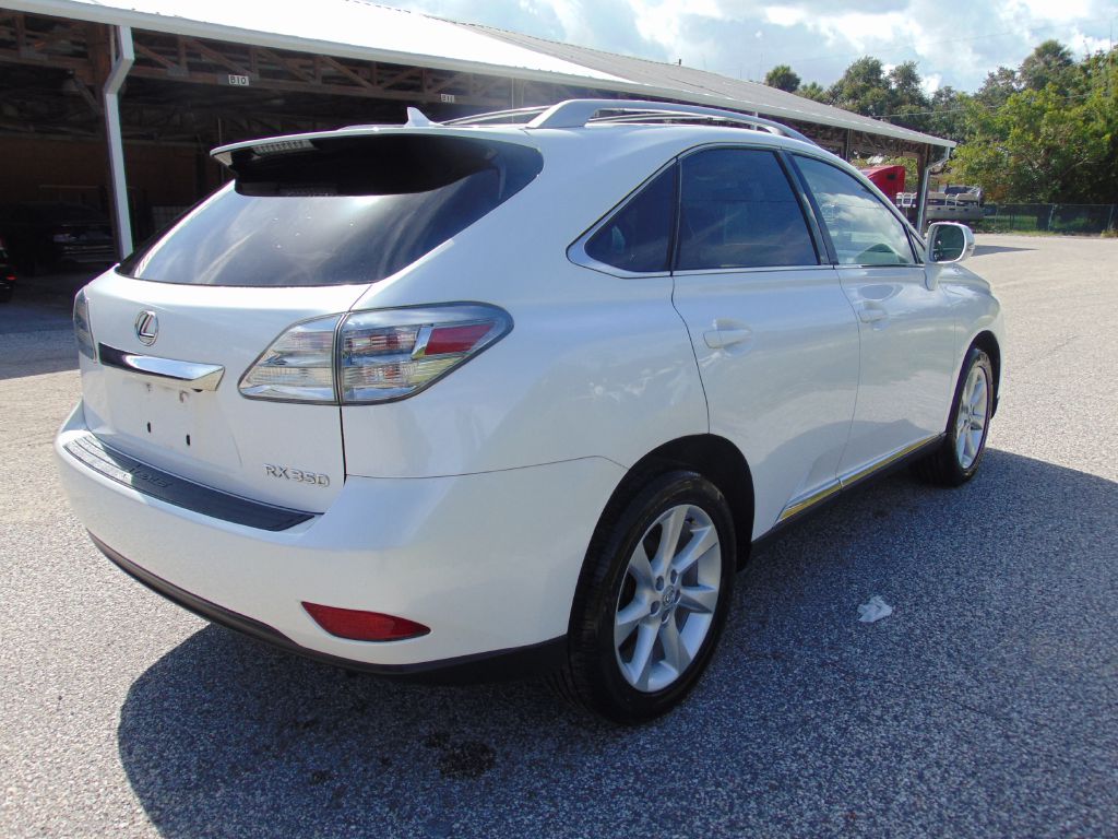 Photo 7 of this LEXUS RX
