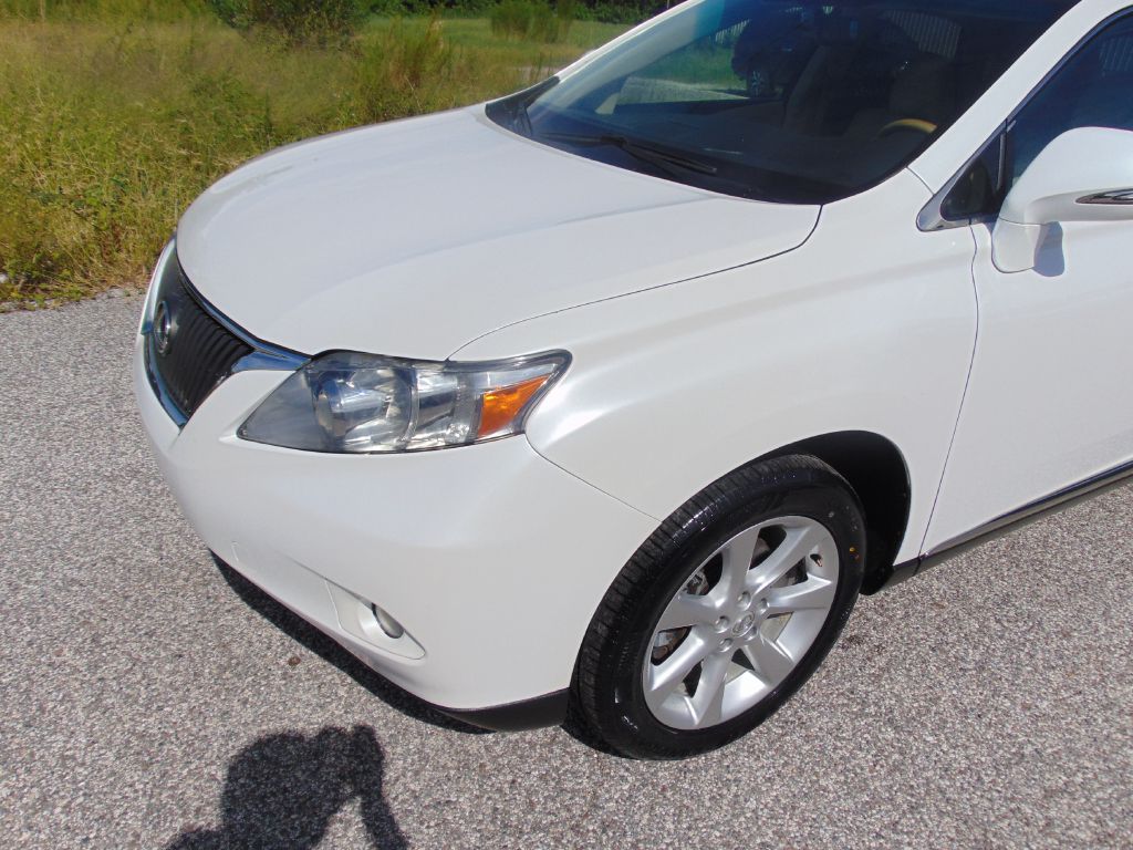Photo 11 of this LEXUS RX