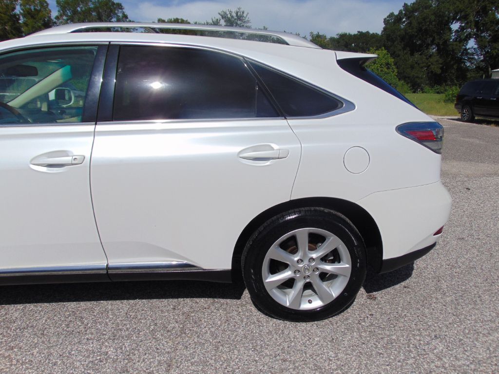 Photo 13 of this LEXUS RX