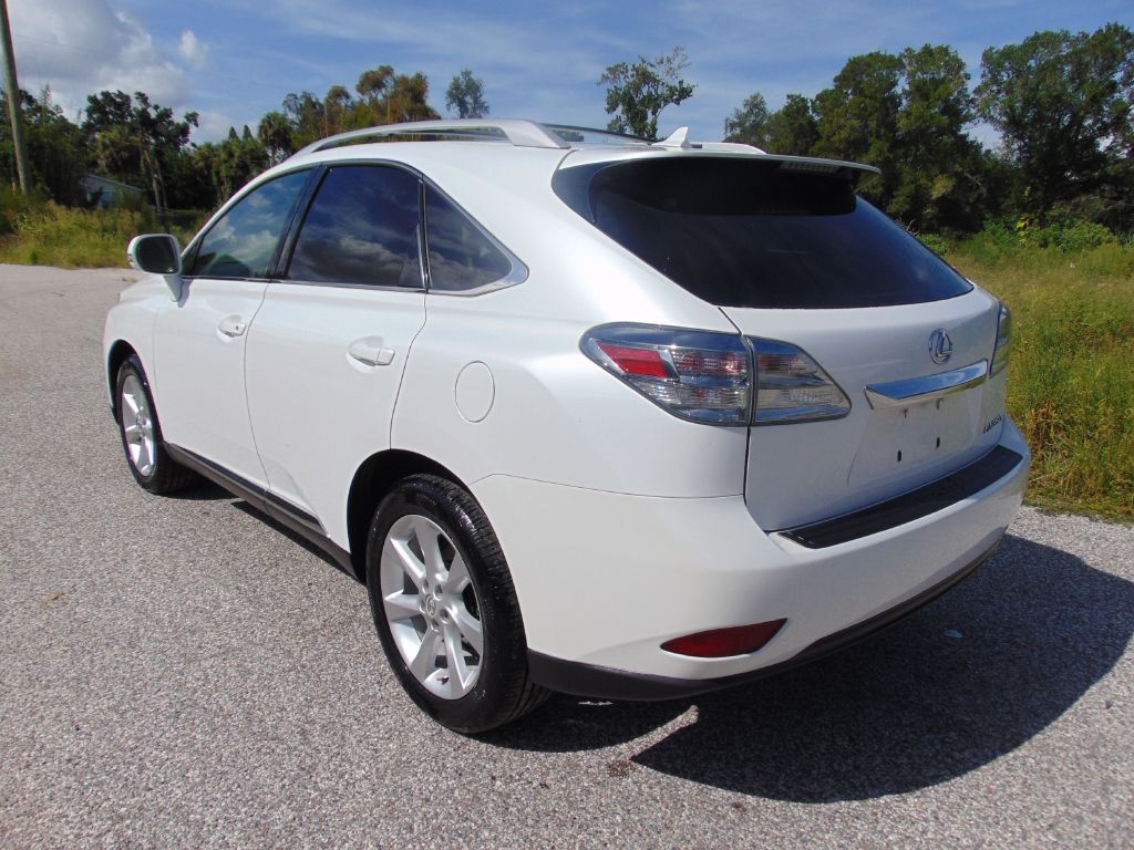 Photo 14 of this LEXUS RX