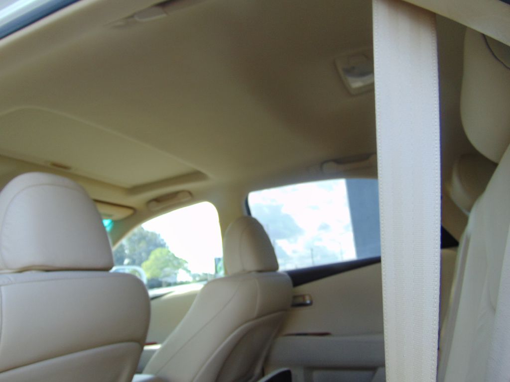 Photo 22 of this LEXUS RX