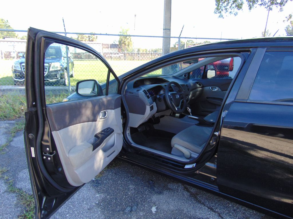 Photo 10 of this HONDA CIVIC