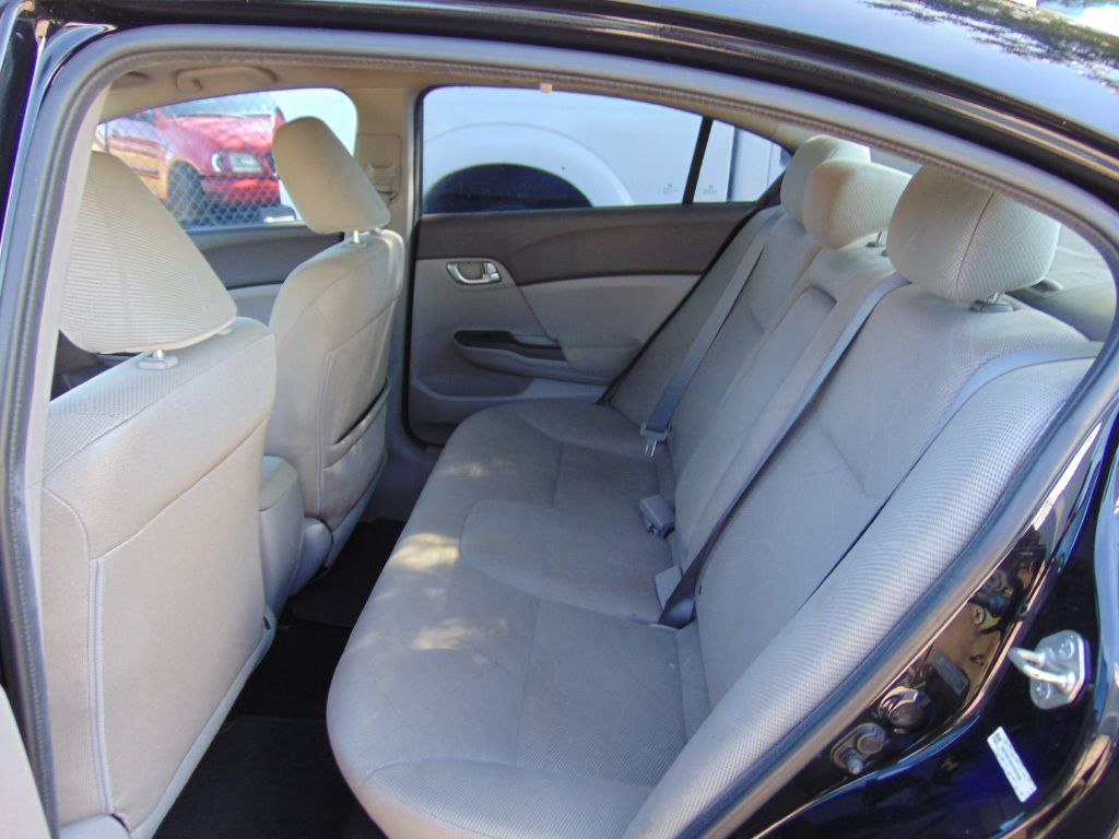 Photo 15 of this HONDA CIVIC