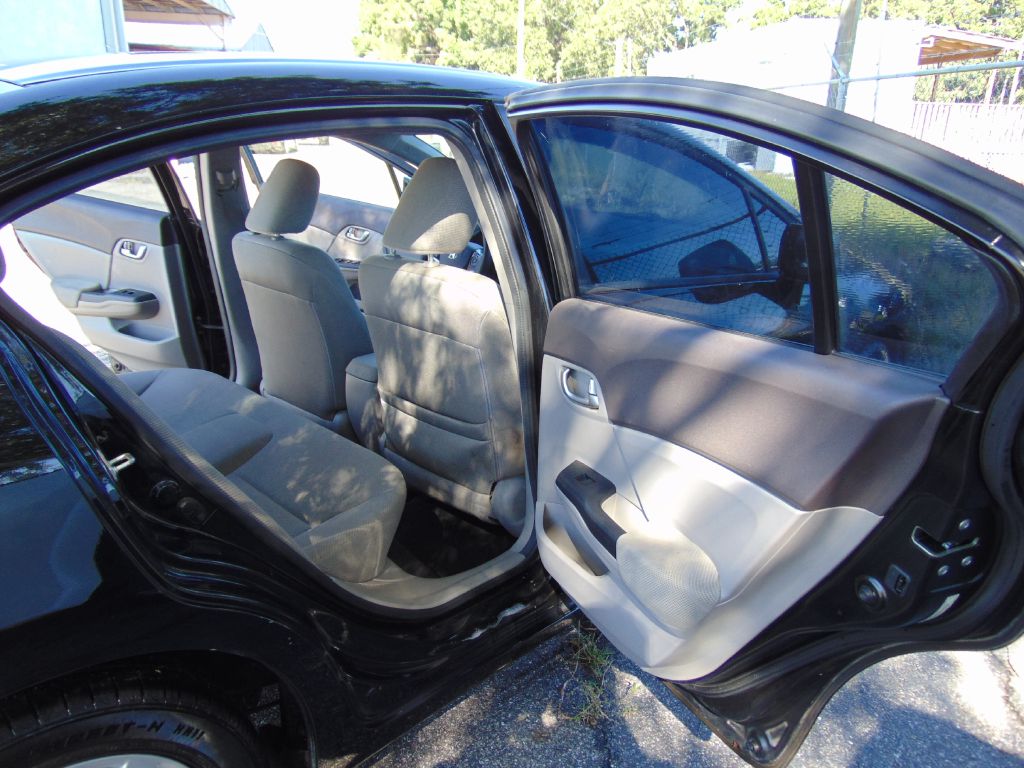 Photo 16 of this HONDA CIVIC