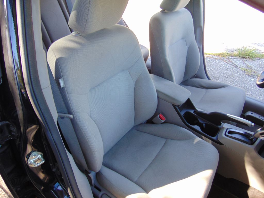 Photo 18 of this HONDA CIVIC