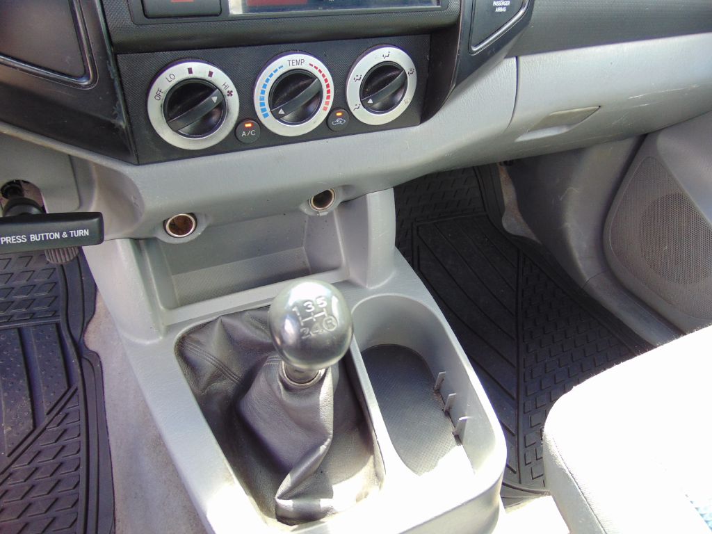 Photo 24 of this TOYOTA TACOMA
