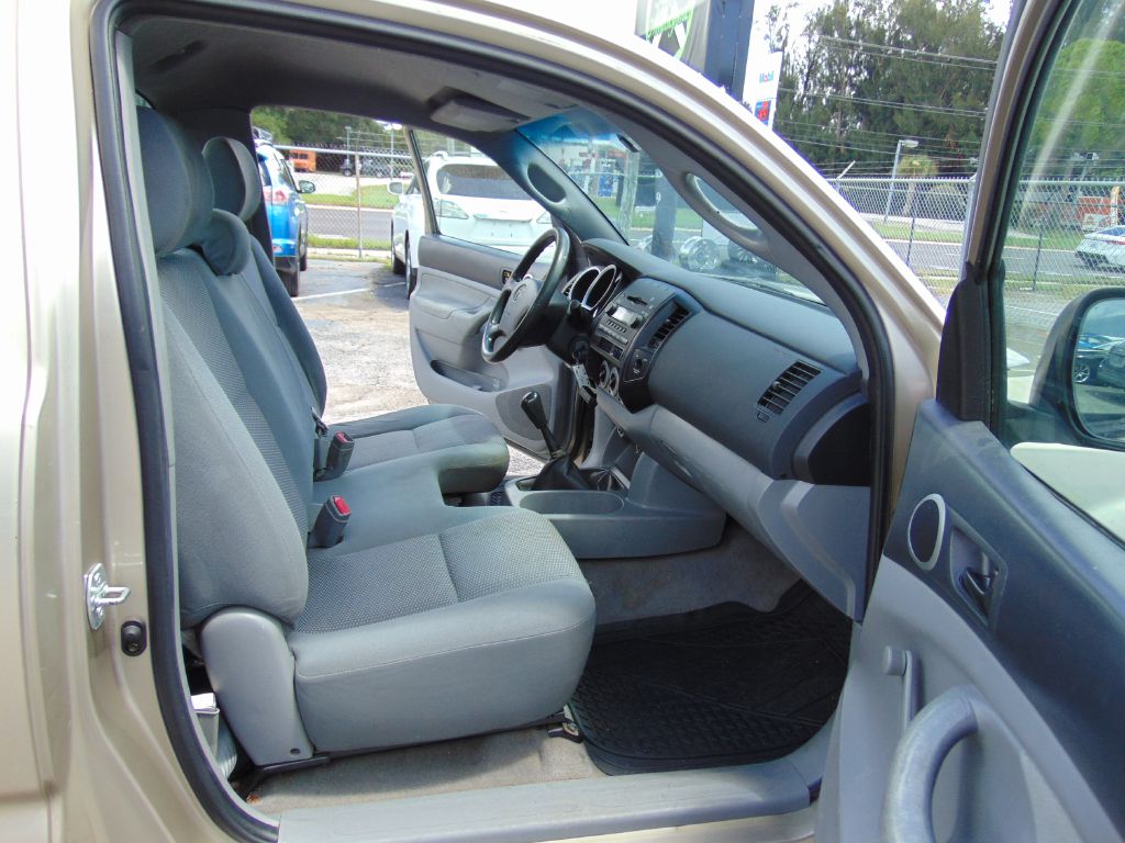Photo 26 of this TOYOTA TACOMA