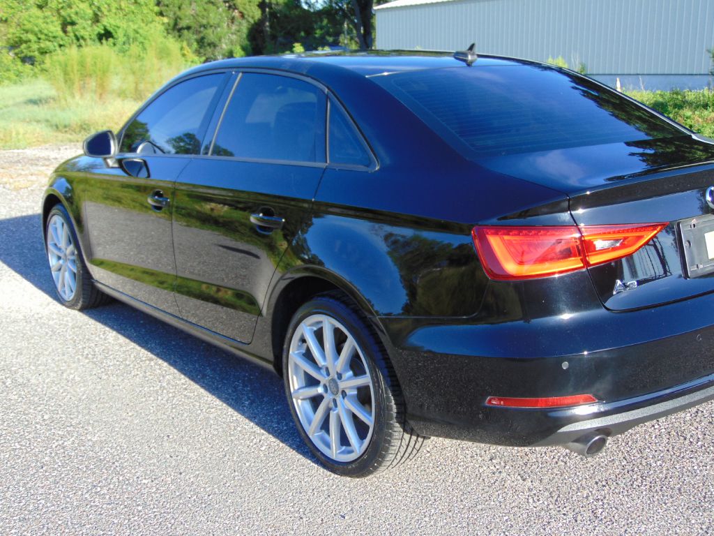 Photo 7 of this AUDI A3