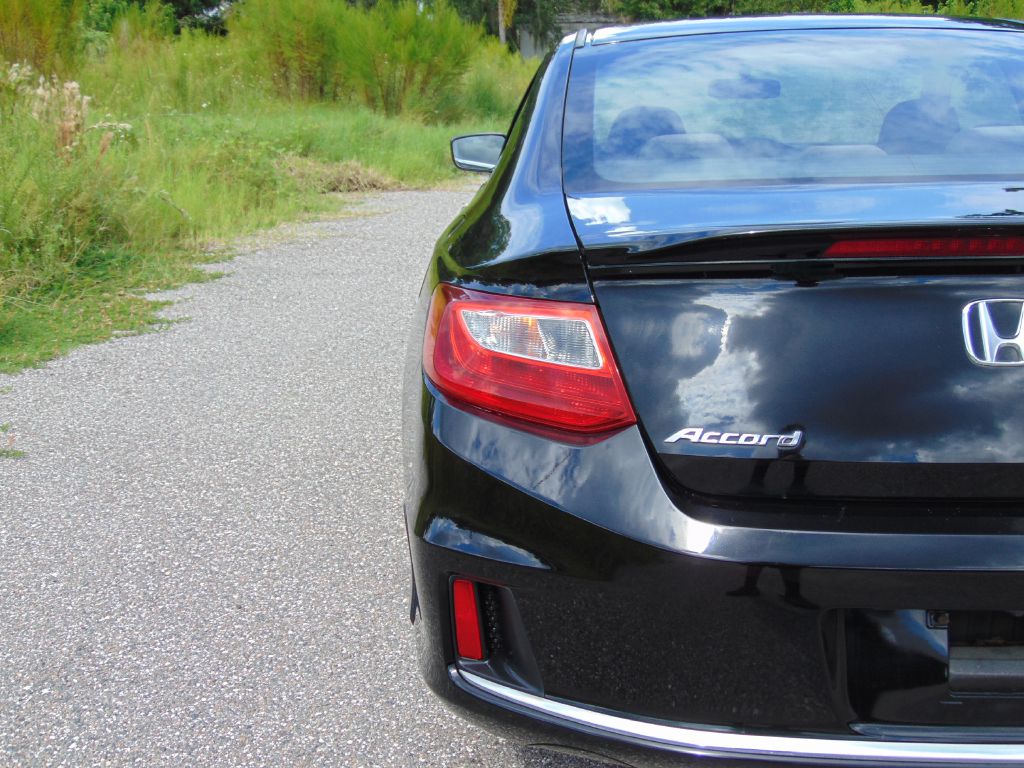Photo 9 of this HONDA ACCORD