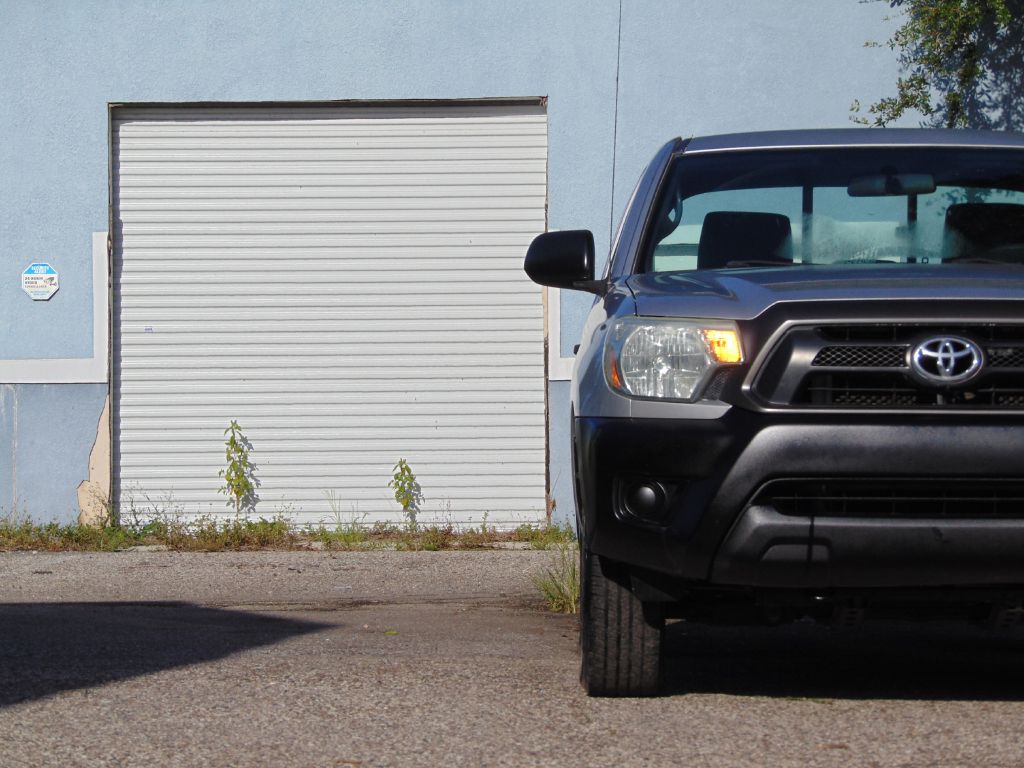 Photo 15 of this TOYOTA TACOMA