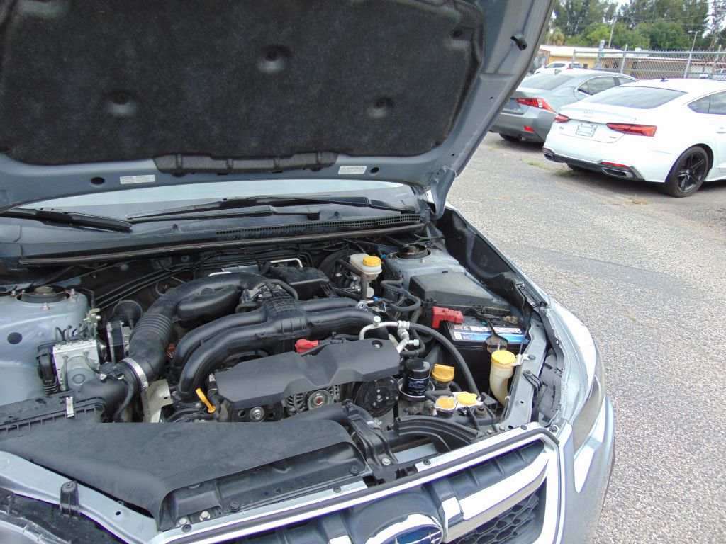 Photo 10 of this SUBARU IMPREZA