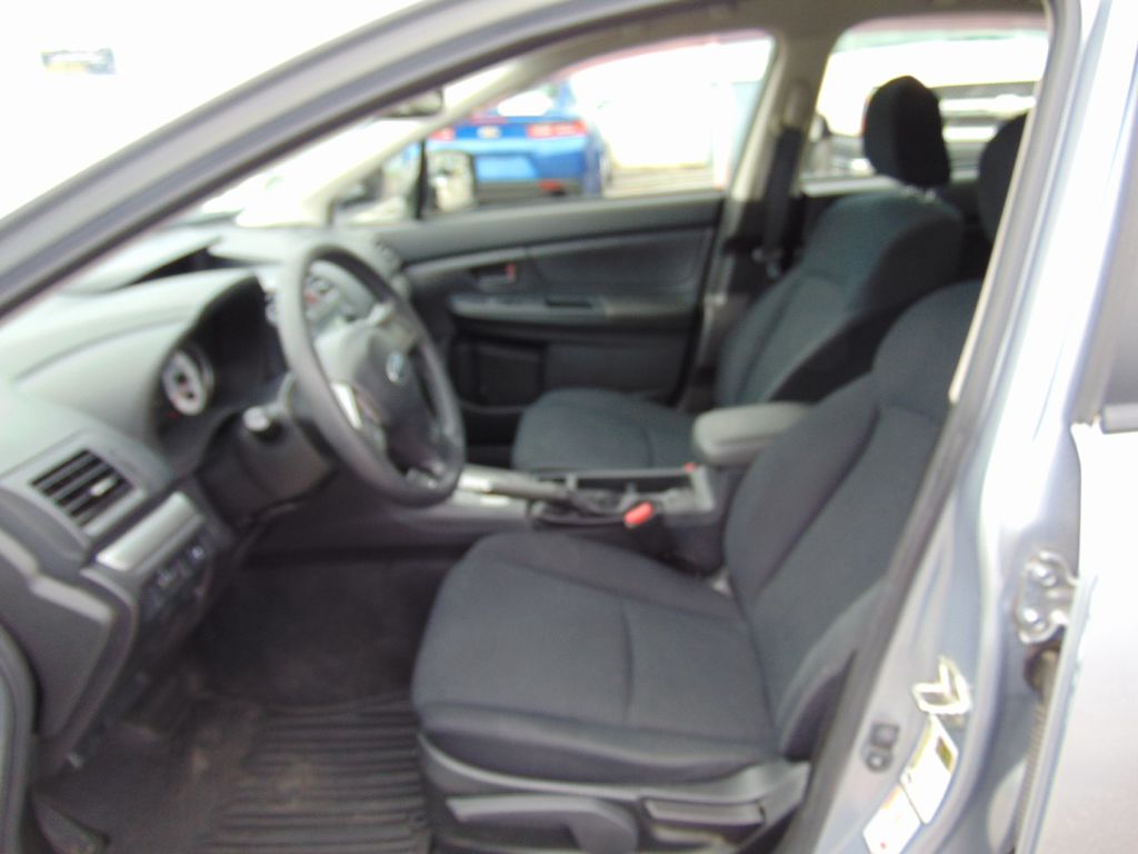 Photo 12 of this SUBARU IMPREZA