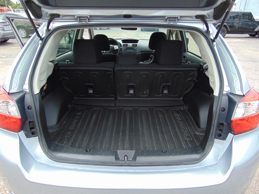 Photo 18 of this SUBARU IMPREZA