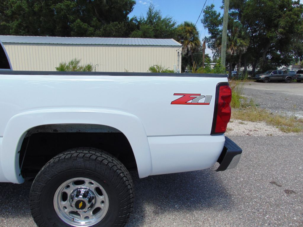 Photo 5 of this CHEVROLET SILVERADO 2500