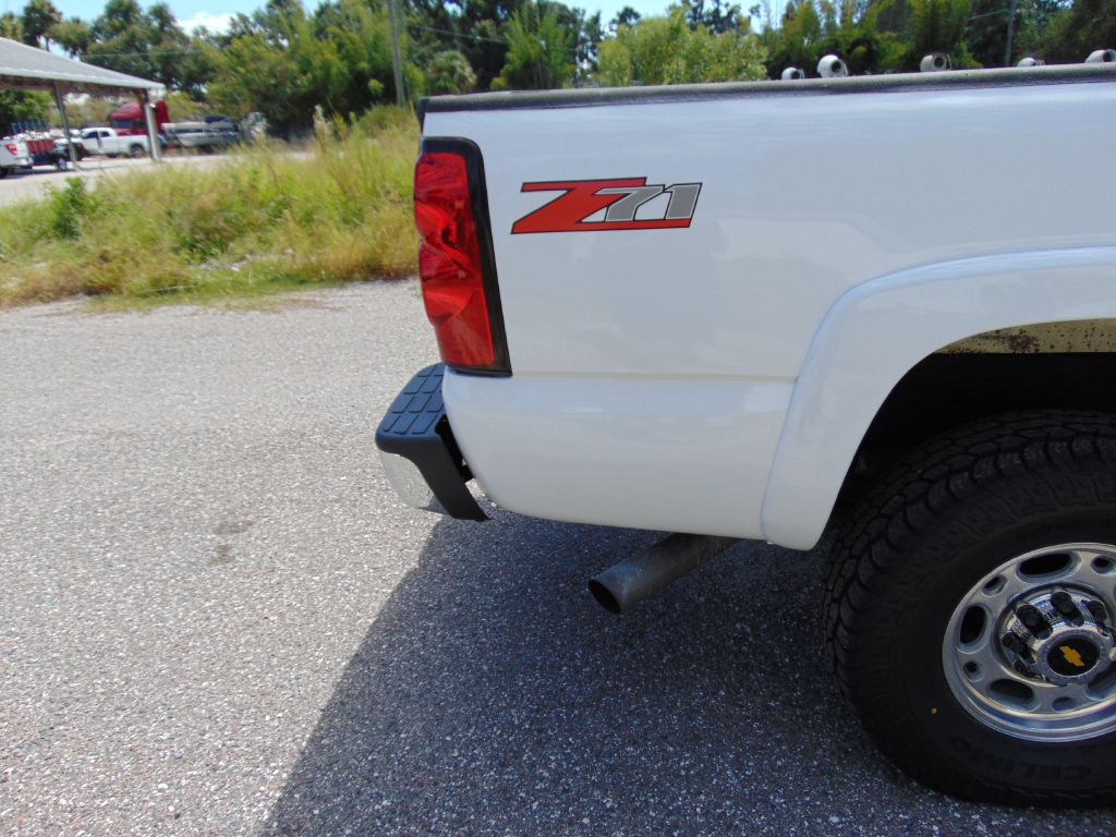 Photo 9 of this CHEVROLET SILVERADO 2500