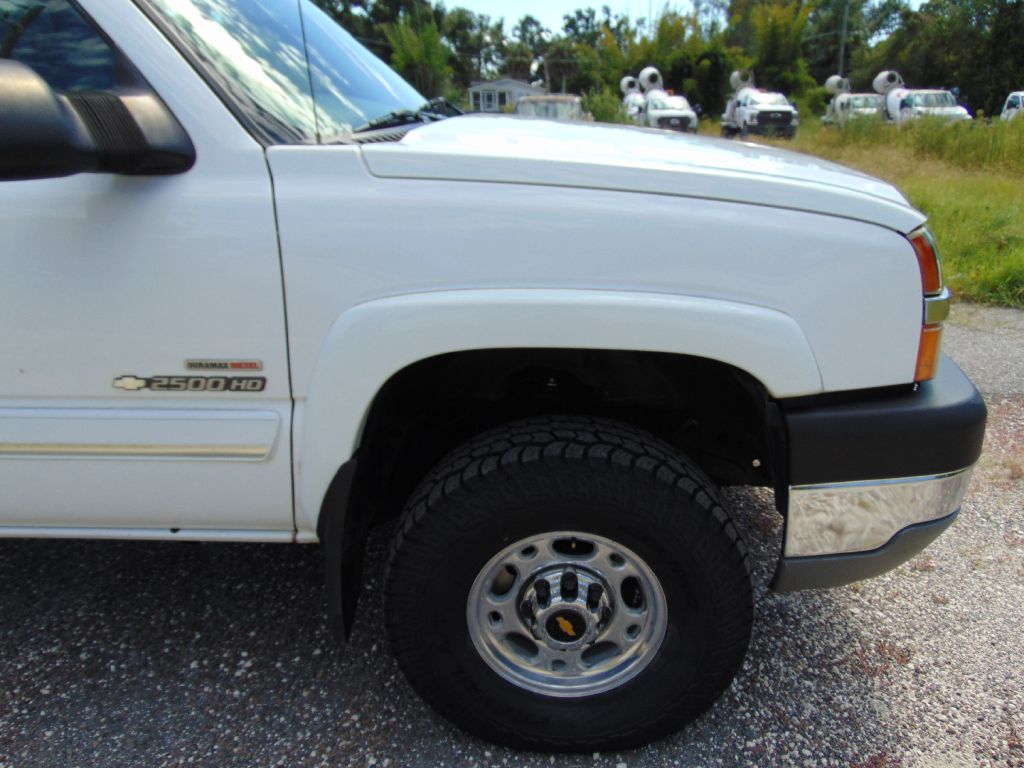 Photo 13 of this CHEVROLET SILVERADO 2500