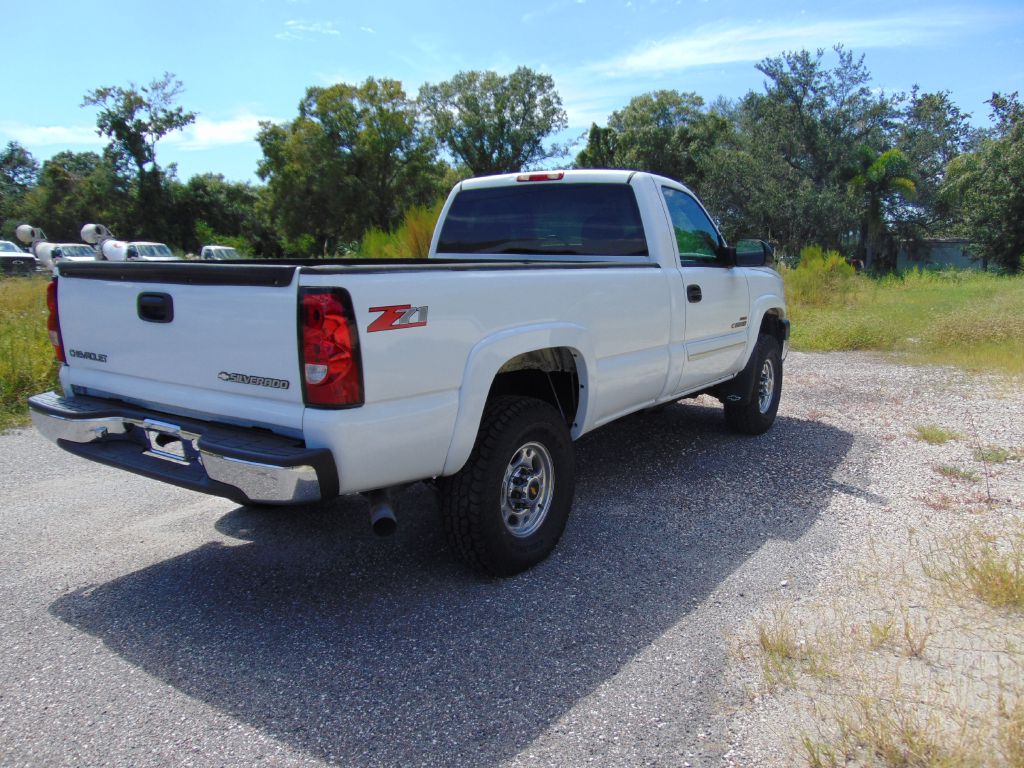 Photo 23 of this CHEVROLET SILVERADO 2500